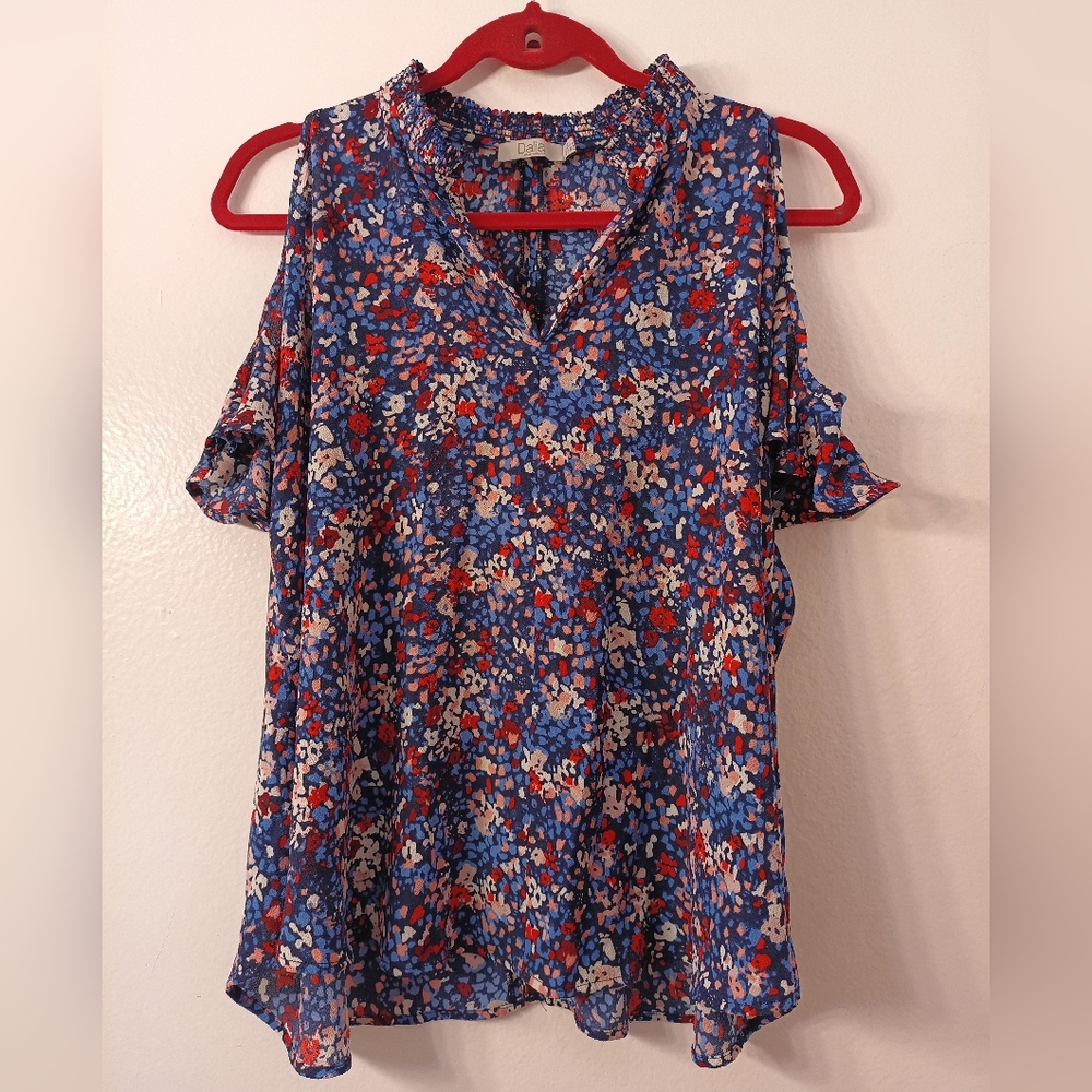 Dalia Floral V Neck Open Shoulders Top Size S